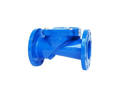 一種穿透式插板閥刮除閘板殘渣裝置